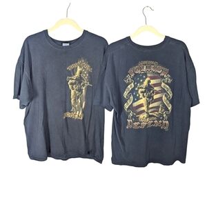 Vintage American Soldier Armed Forces USA guns Patriotism Tshirt mens XL